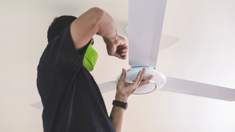 handyman install ceiling fan