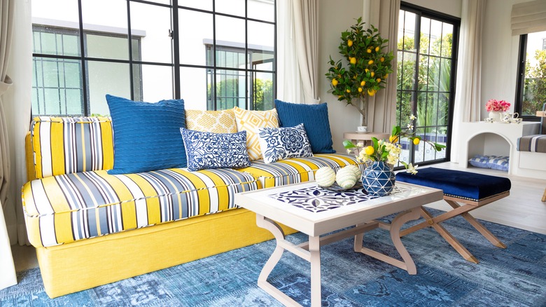 Summer-inspired living room