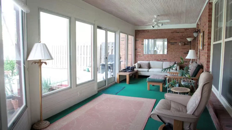 dull boring sunroom