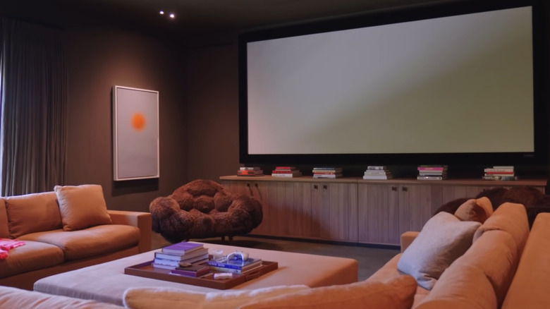 home theater with games