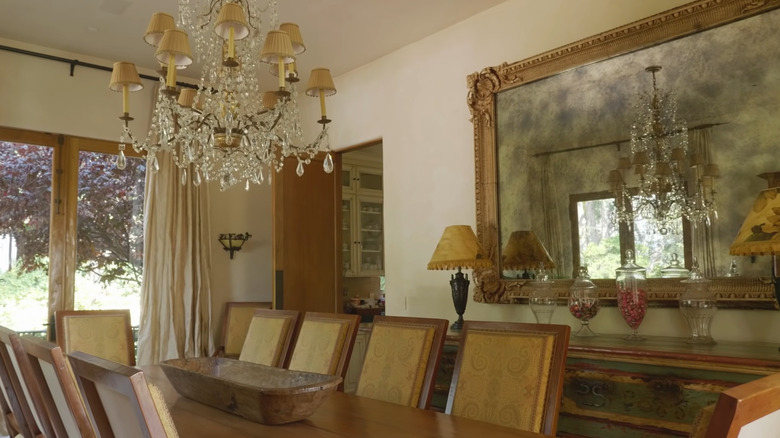 dining room table with chairs