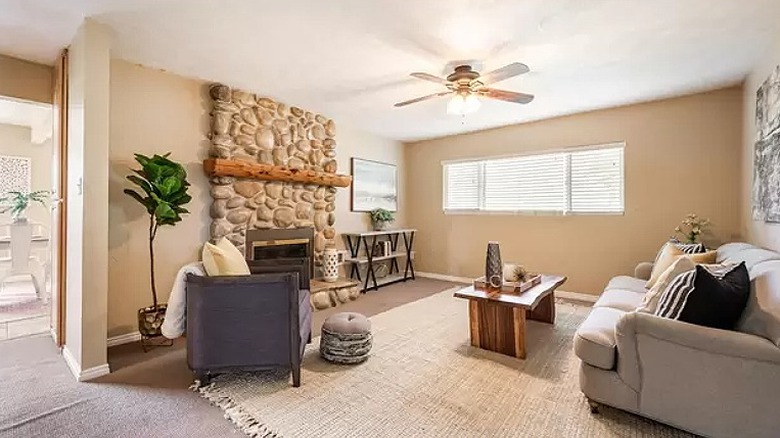 Redford's ranch living room 