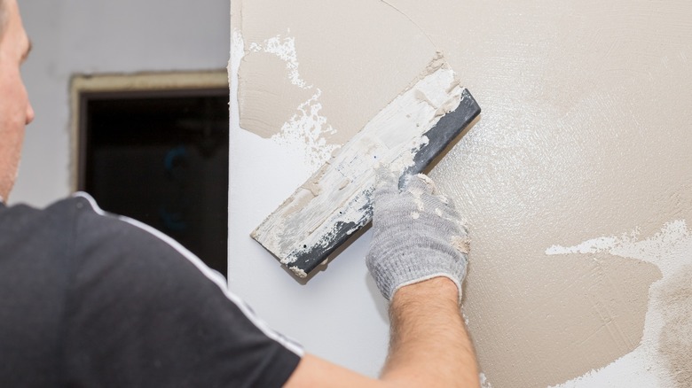 Take Your Walls From Builder-Boring To Gorgeous Art With This Painting Hack