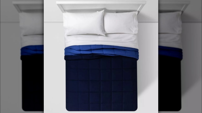 blue and white bedding