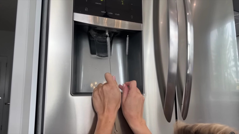 pipe cleaners cleaning dispenser