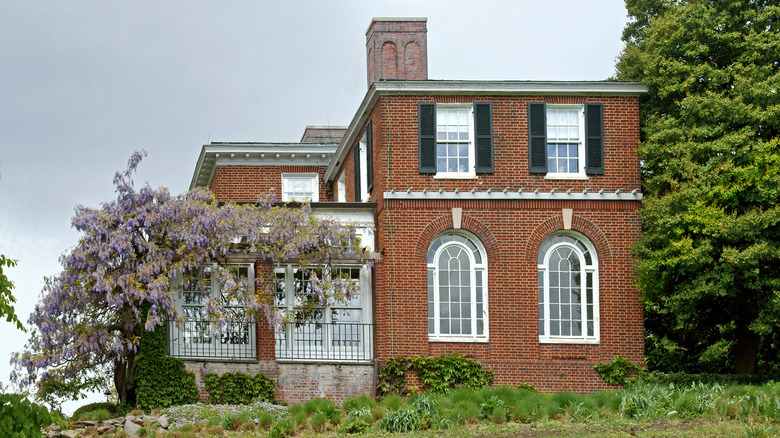 Home in Riverdale