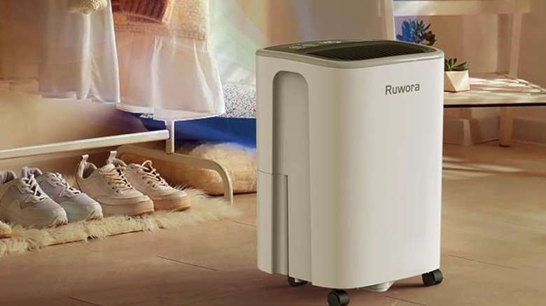 A ruwora dehumidifier