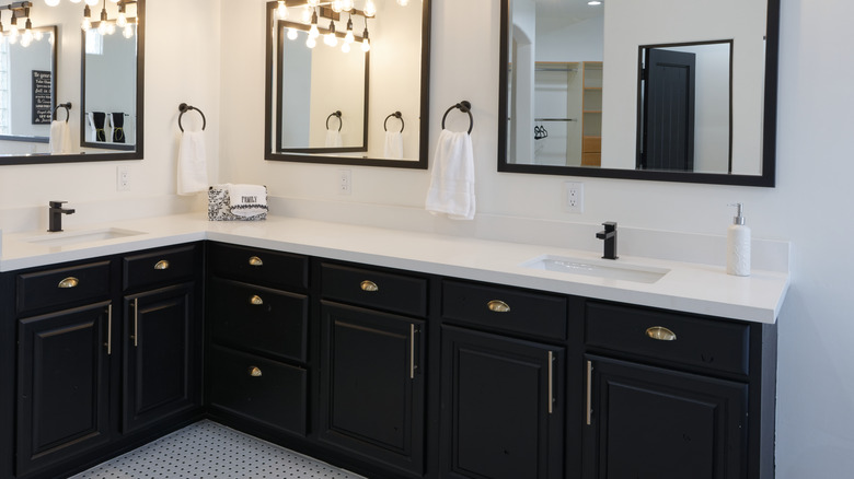 L-shaped double vanity unit