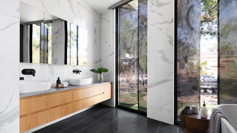 double vanity in large bathroom