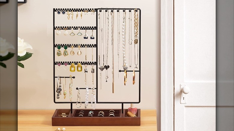 wooden jewelry organizer 