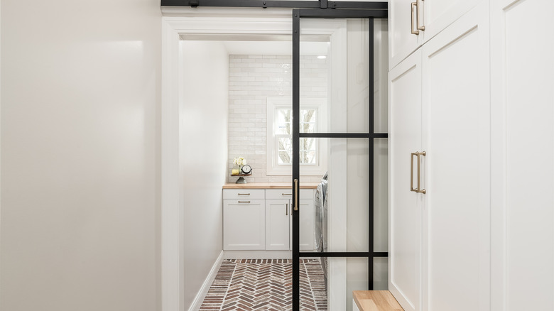 Interior glass sliding door