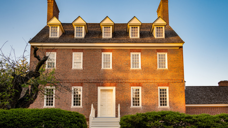 Exterior of Federal colonial