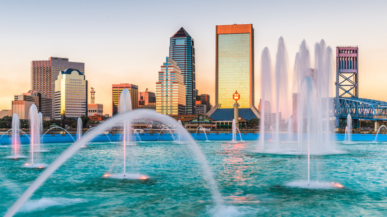 fountains spurting in jacksonville florida