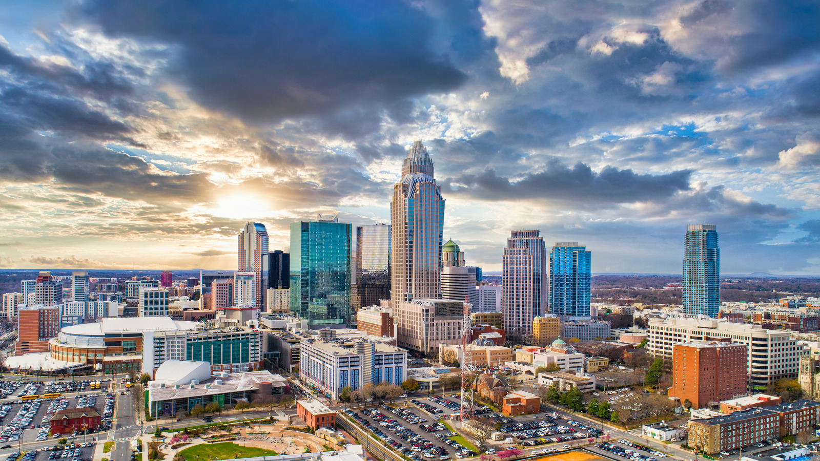 The 5 Best Neighborhoods To Live In Charlotte, North Carolina If Youre LGBTQ+ pic picture