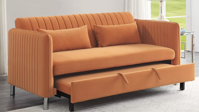 Hume sofa with pull-out bed