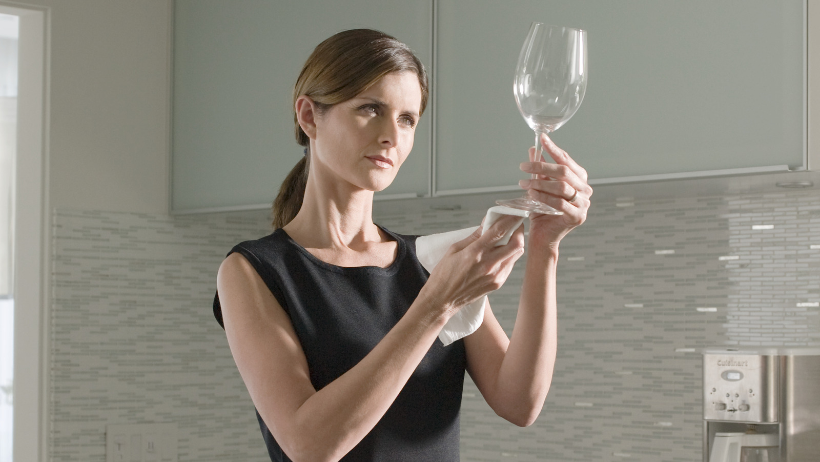 Cloudy Wine Glasses? Here's How To Clean Them Correctly