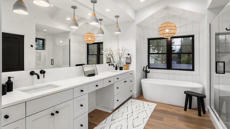 freestanding bathtub in modern bathroom