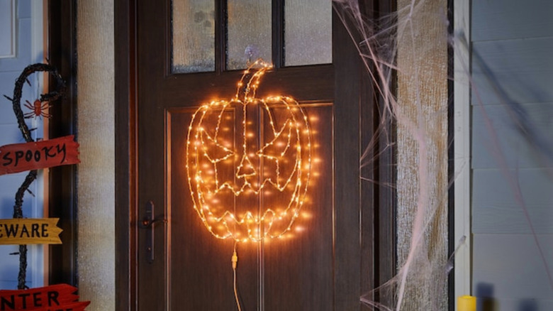 jack-o-lantern light