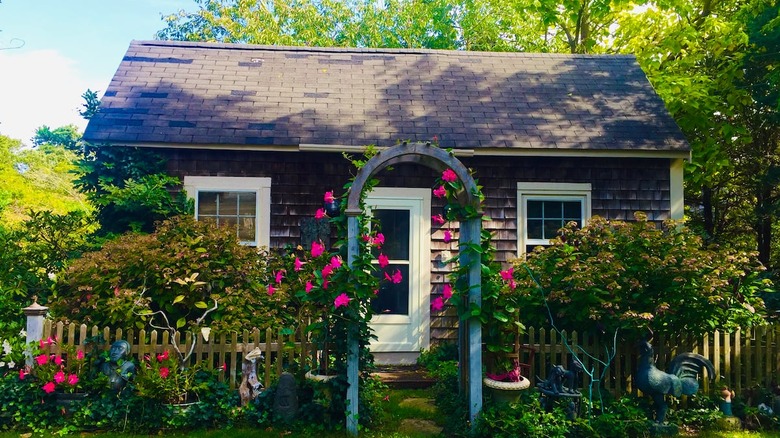 charming cottage with pink flowers 