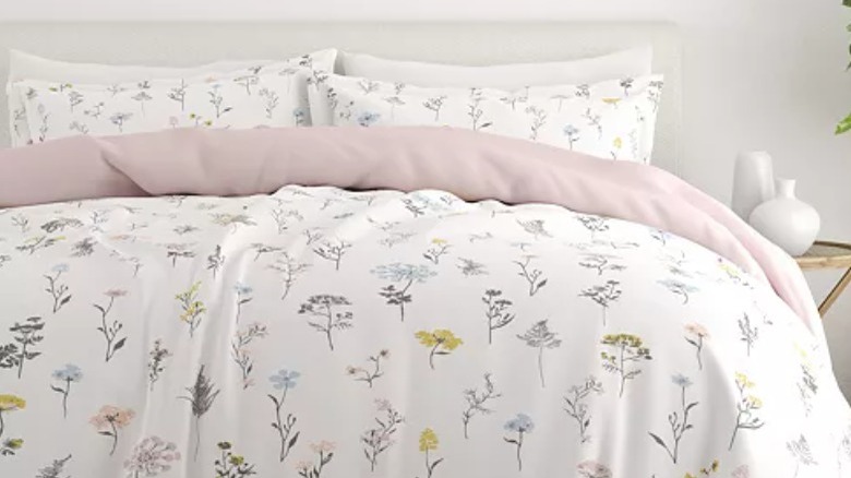 Floral bedding