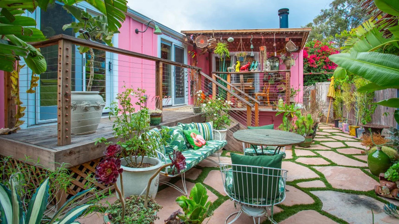 pink outdoor Malibu mobile home