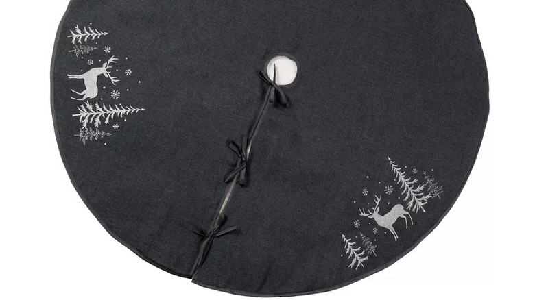 Dark gray reindeer tree skirt