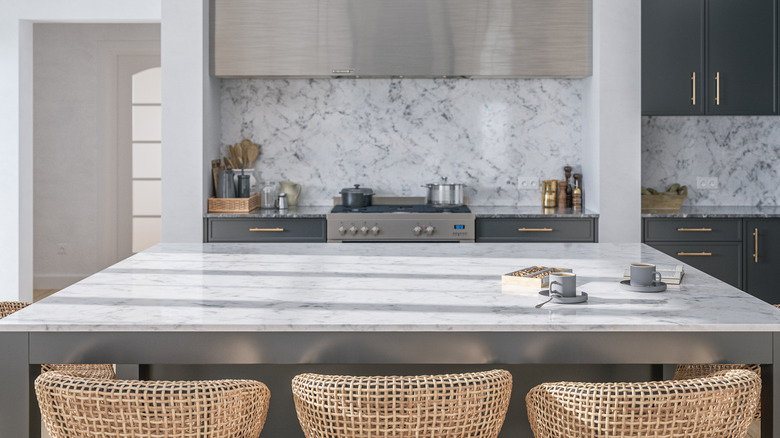 White countertop with rattan seats