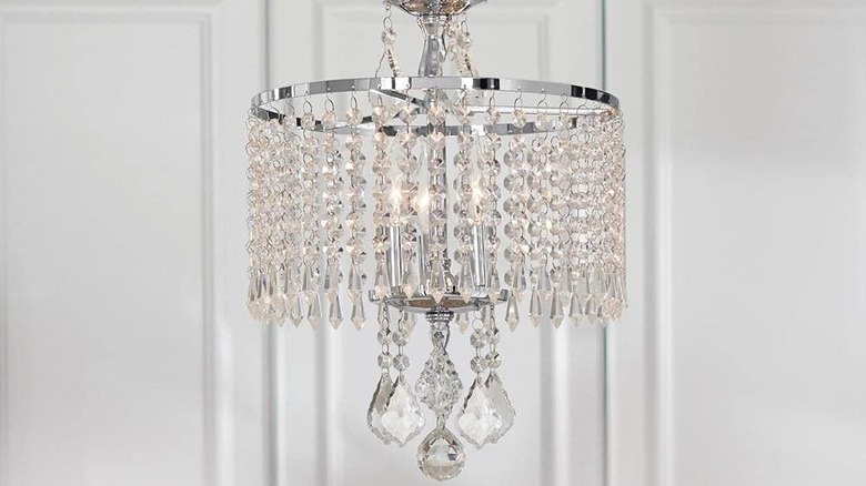 dangling pendants on drum chandelier