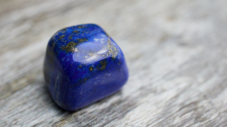 Lapis lazuli stone