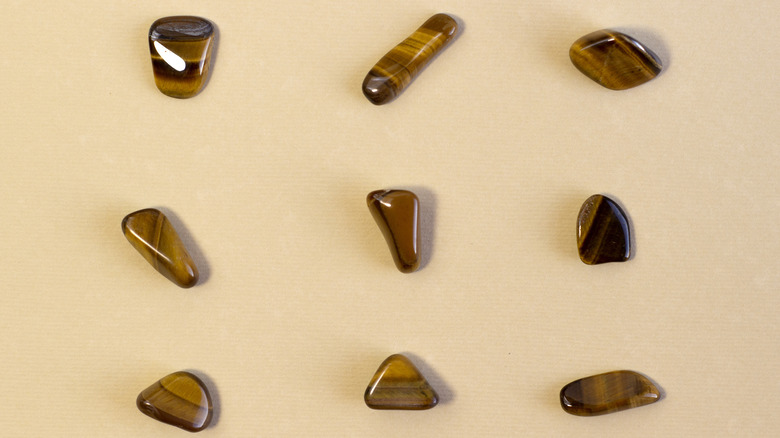 Tiger's eye crystals