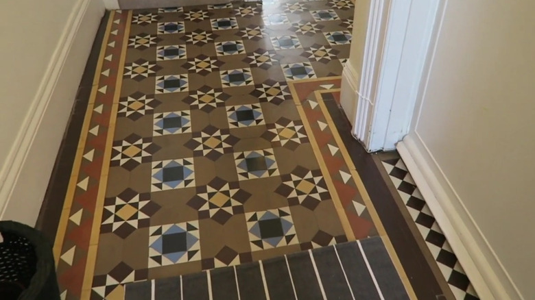 victorian tile restoration in hallway