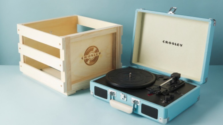 Crosley turquoise record player