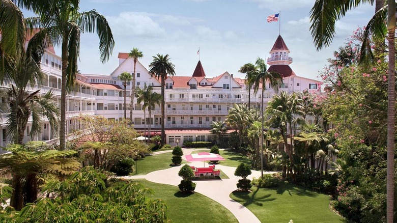 hotel courtyard with greenery 