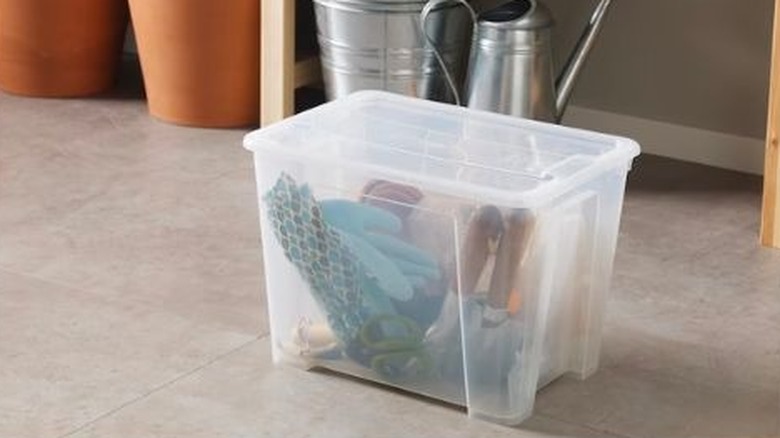 Samla container with storage