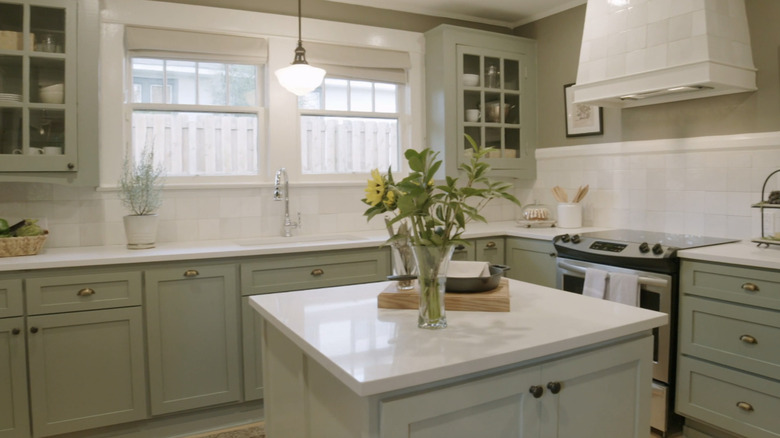 Cozy craftsman kitchen