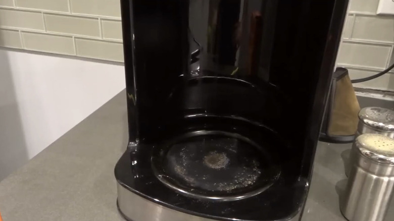 Dirty coffee pot burner