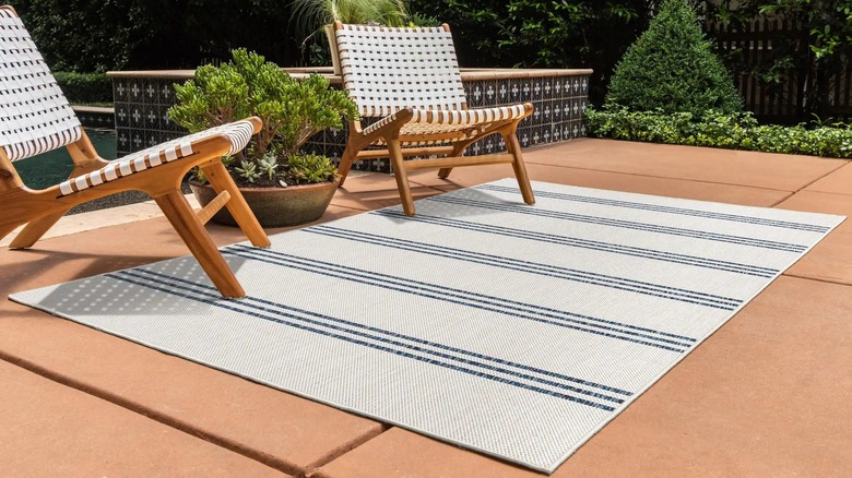 outdoor rug