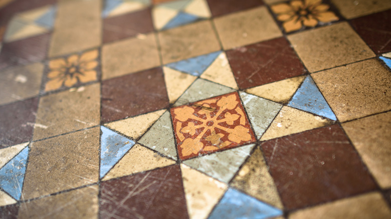 old world Victorian tile floor