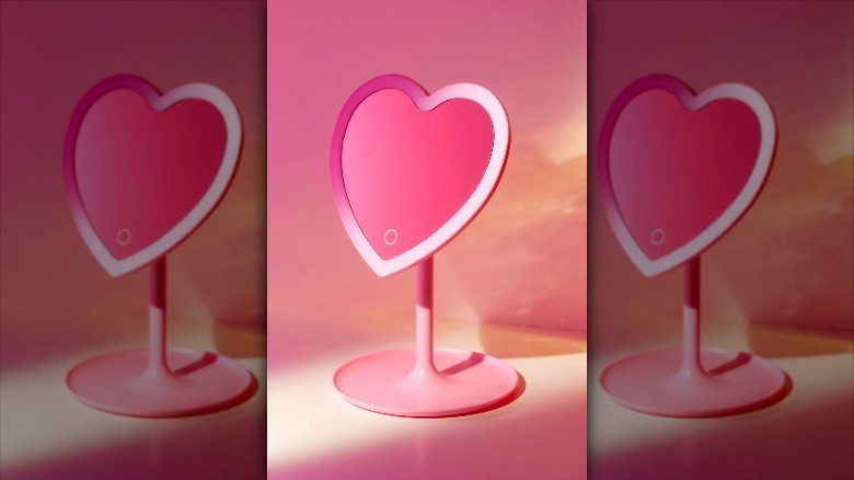 heart shaped vanity mirror