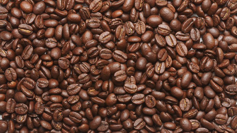 pile of roasted coffee beans 