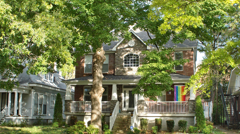 Houses in Green Hills neighborhood