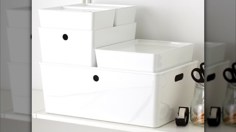 white bins with lids