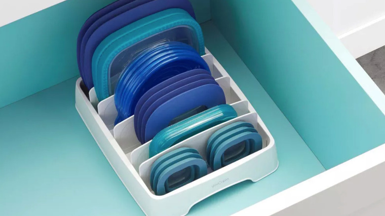 Lid organizer