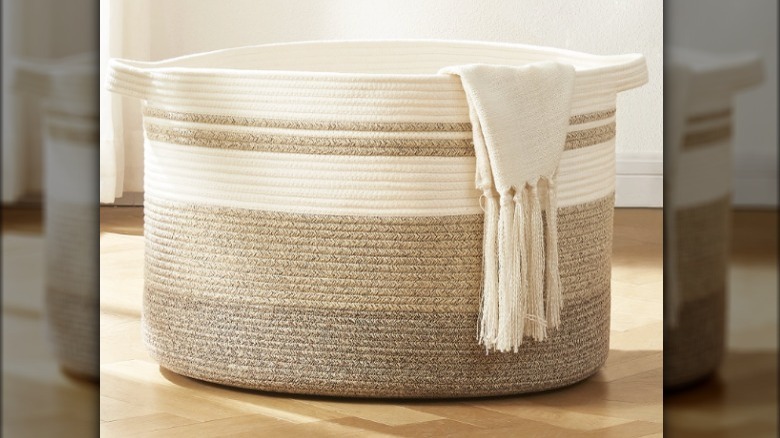 SixDove rope laundry basket