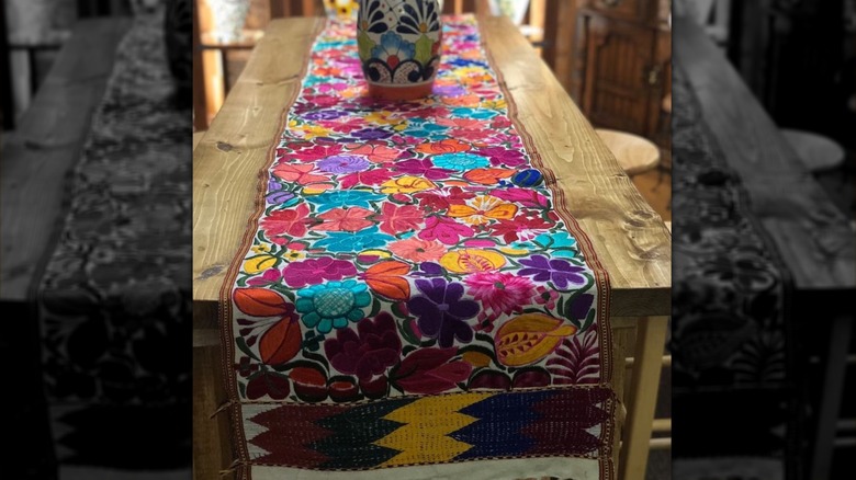 Raffia floral table runner