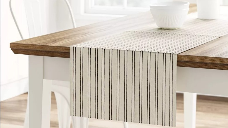 Table with striped table runner