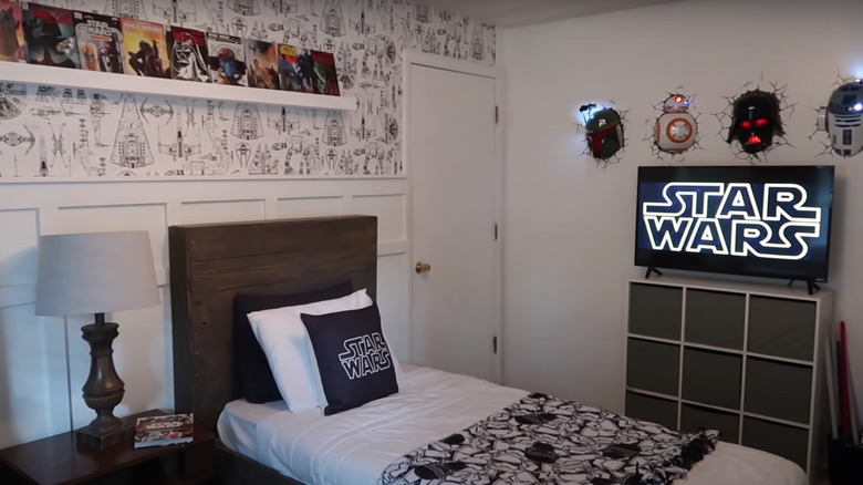 Bedroom with Star Wars decorations