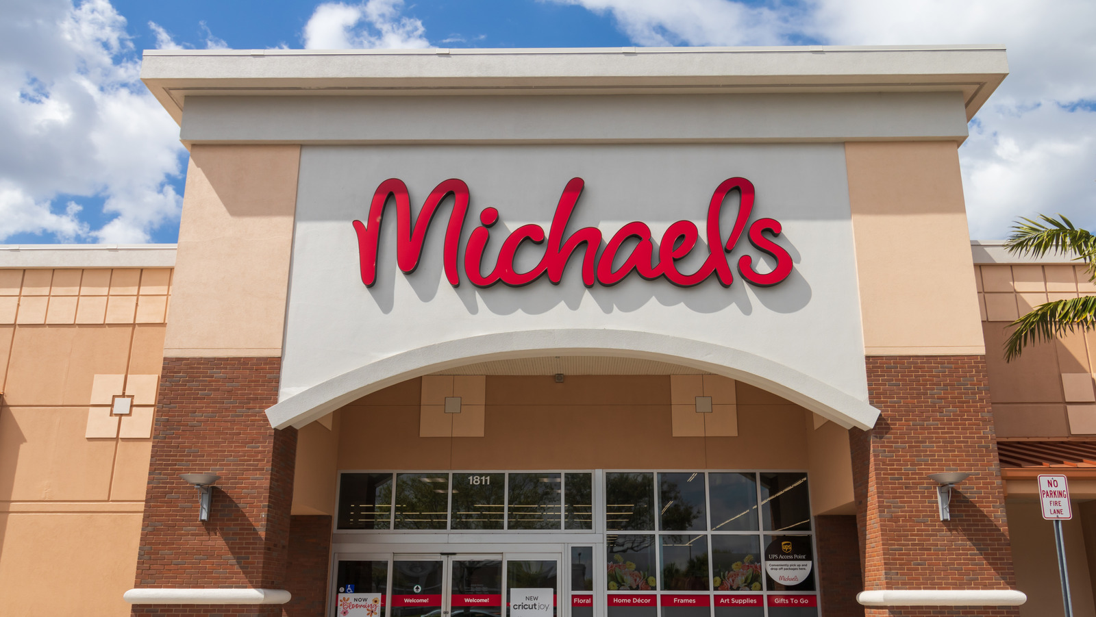 Michaels Sales and Tips to Save (7 Secrets You Need To Know!)