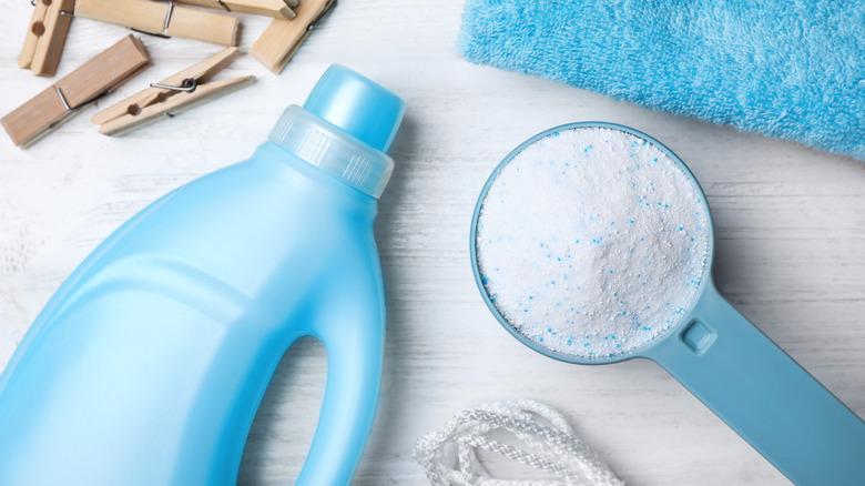 Laundry detergent bottle and scoop