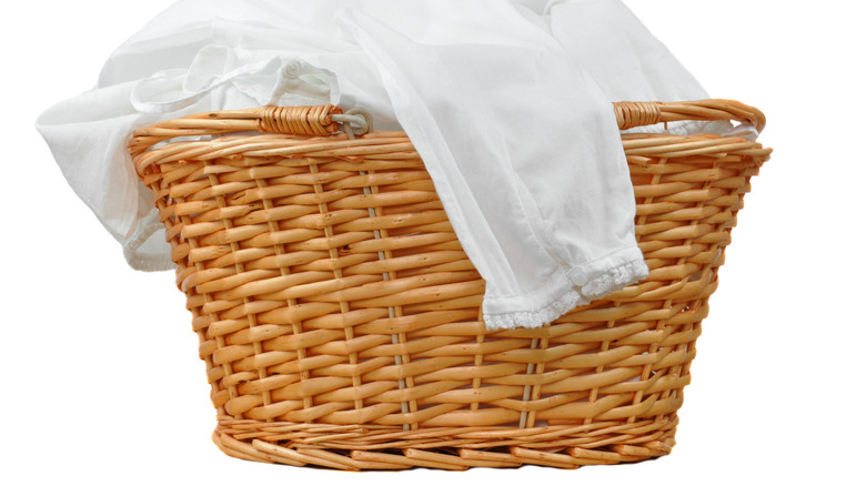 Wicker laundry basket